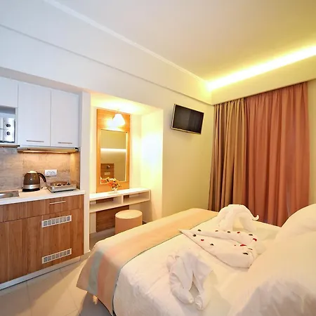 Astron & Aparthotel 3*
