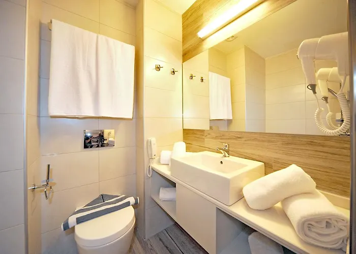 Astron & Aparthotel Kos Town