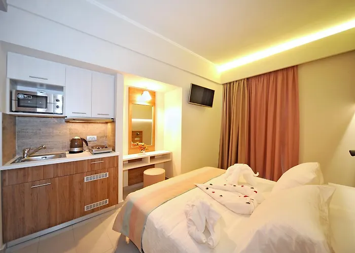 Astron & 公寓式酒店 3*